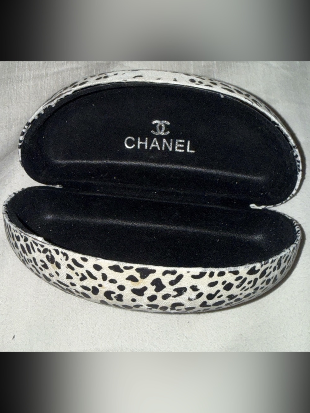 Chanel Black and White Leopard Print Women's  Sunglasses Case